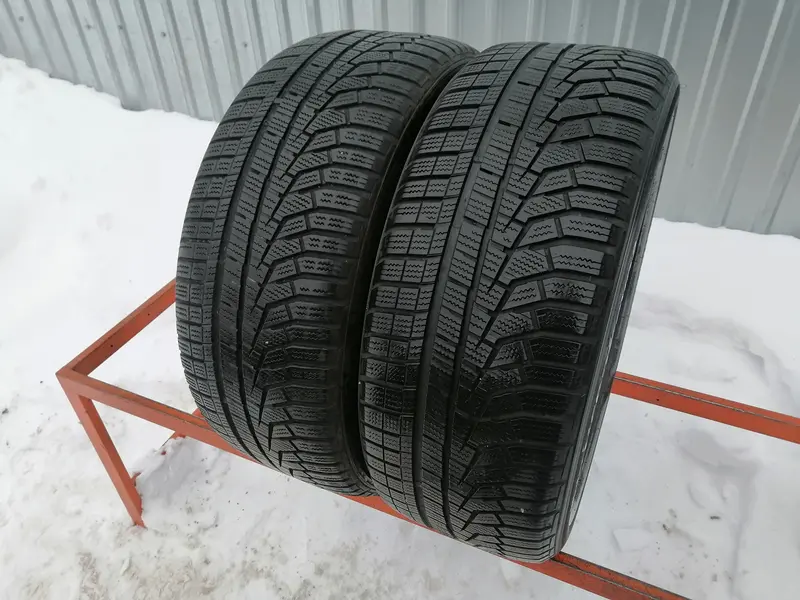 Пара б/у шин 225/50 R17 Hankook Winter I Cept Evo2 W320