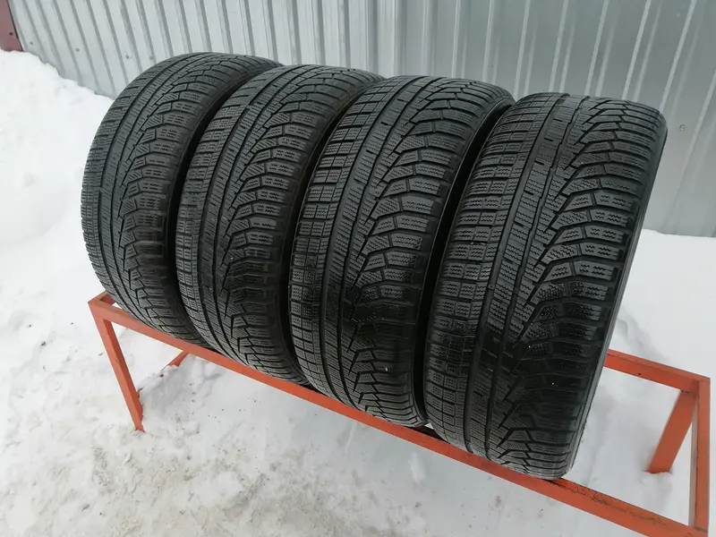 Комплект б/у шин 225/50 R17 Hankook Winter I Cept Evo2 W320