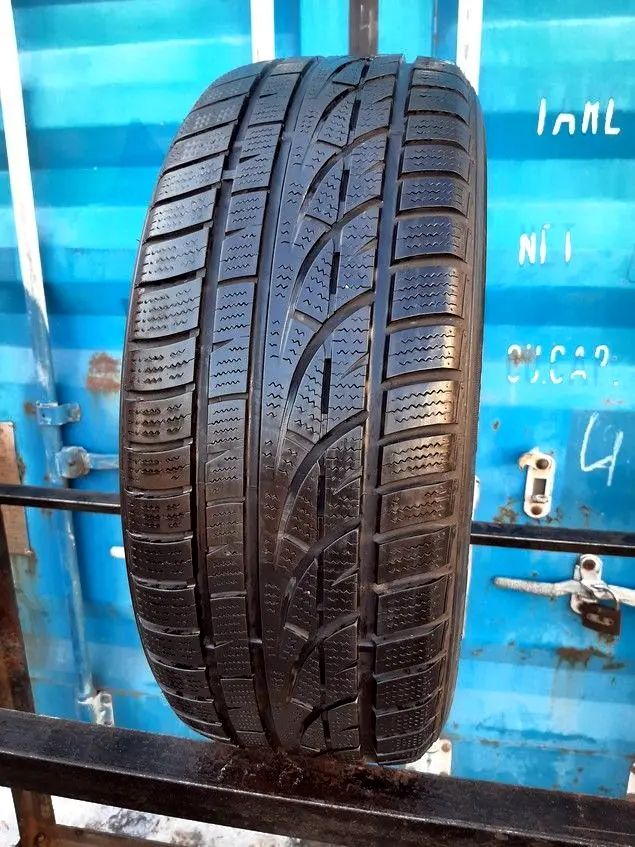 Б/у шина 225/50 R17 Hankook Winter I Cept Evo W310