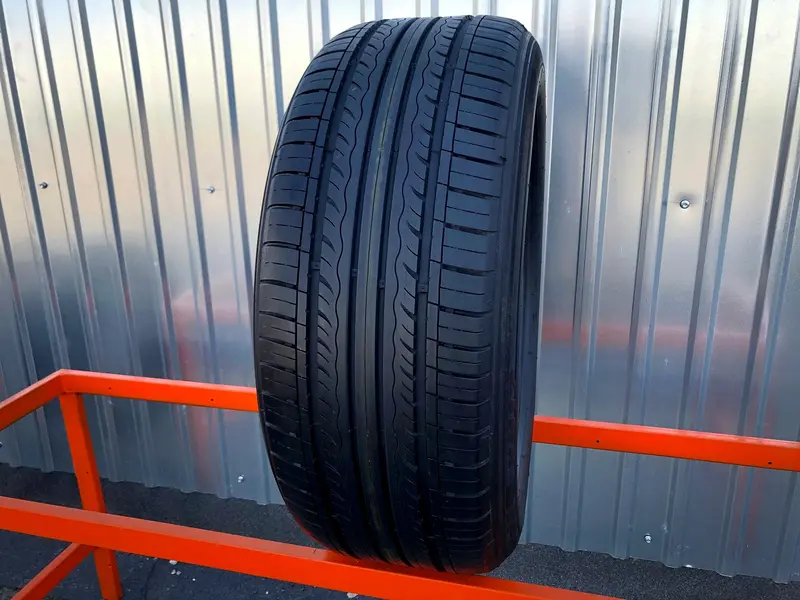 Б/у шина 225/50 R17 Kumho Solus KH 17