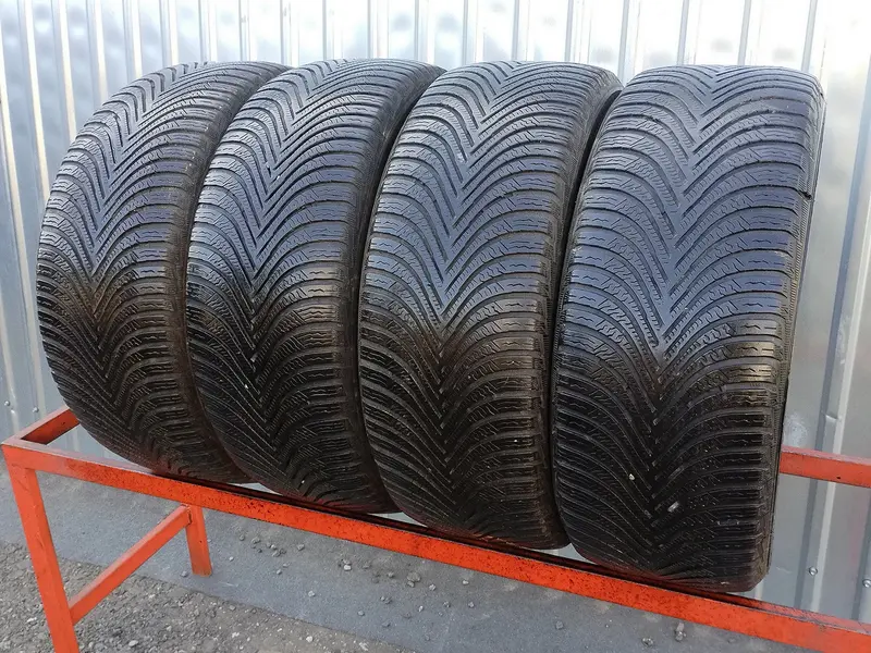 Комплект б/у шин 225/50 R17 Michelin Alpin 5