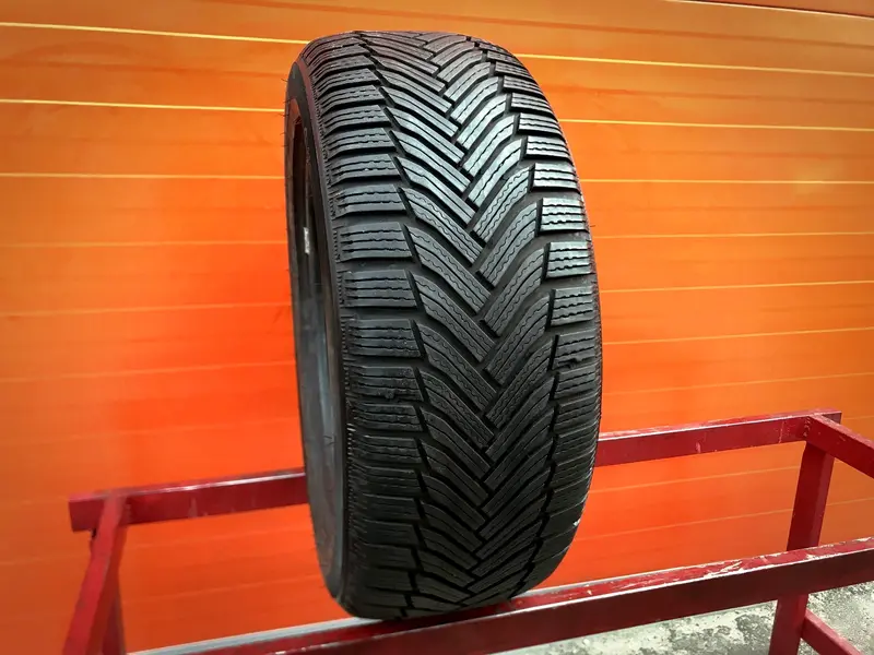 Б/у шина 225/50 R17 Michelin Alpin 6