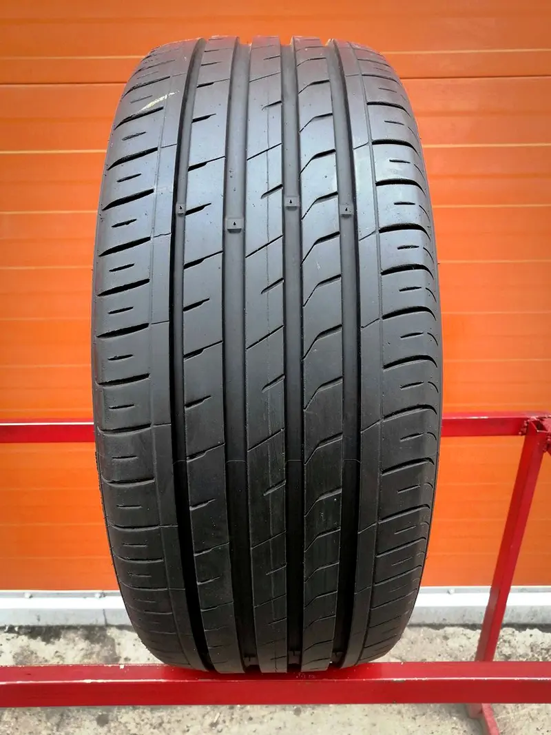 Б/у шина 225/50 R17 Nexen Nfera SU1