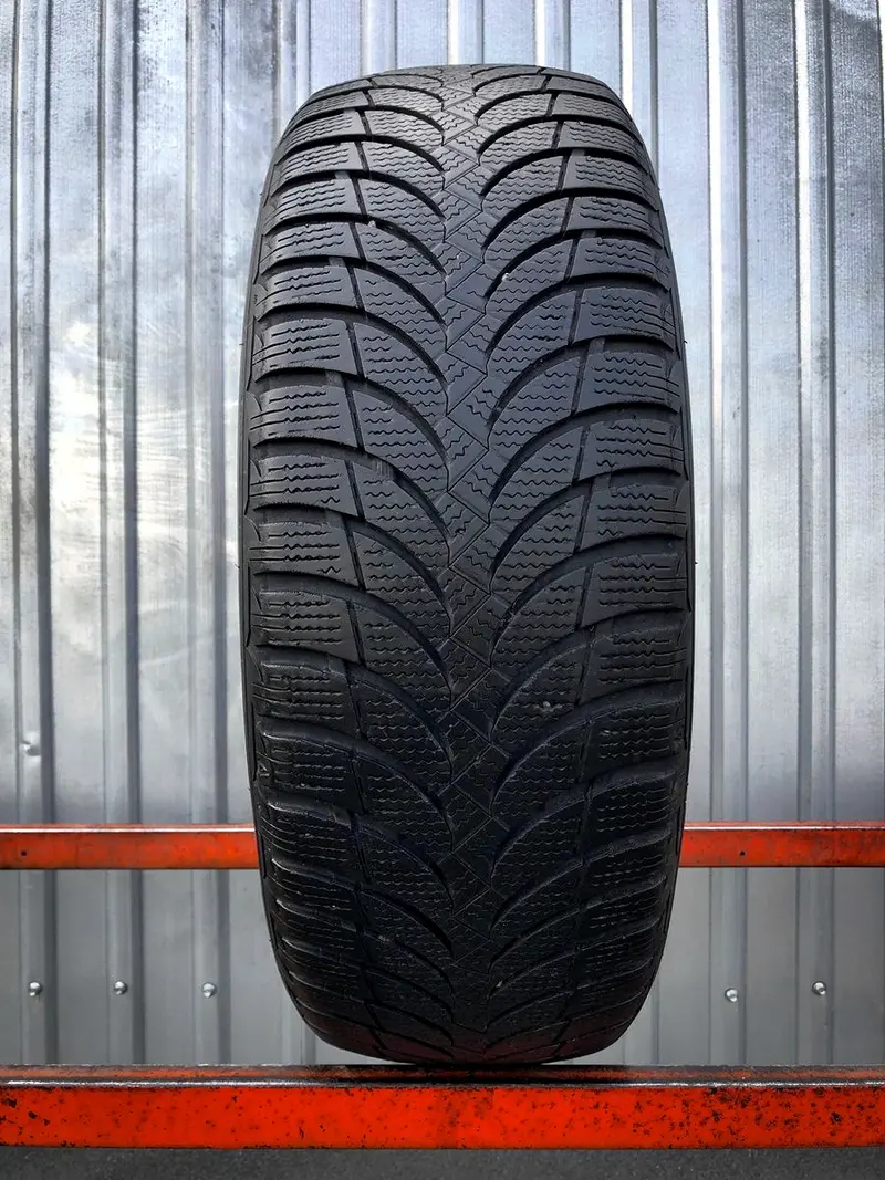 Б/у шина 225/50 R17 Nexen Winguard Snow G WH2