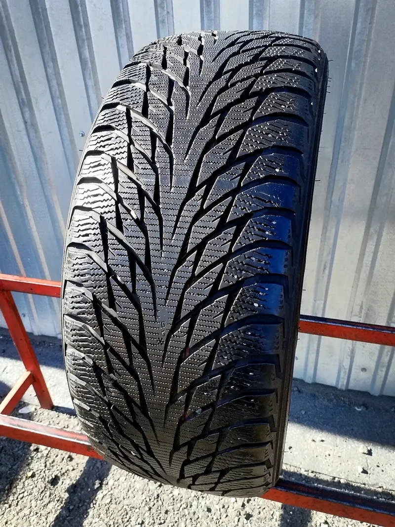 Б/у шина 225/50 R17 Nokian Hakkapeliitta R2