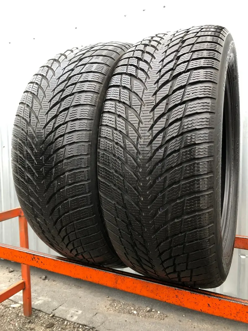 Пара б/у шин 225/50 R17 Nokian WR Snowproof P