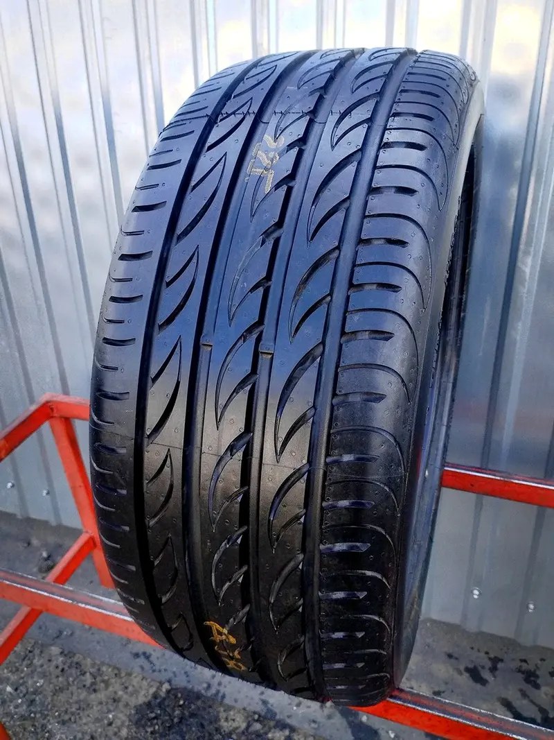 Б/у шина 225/50 R17 Pirelli P Zero Nero GT