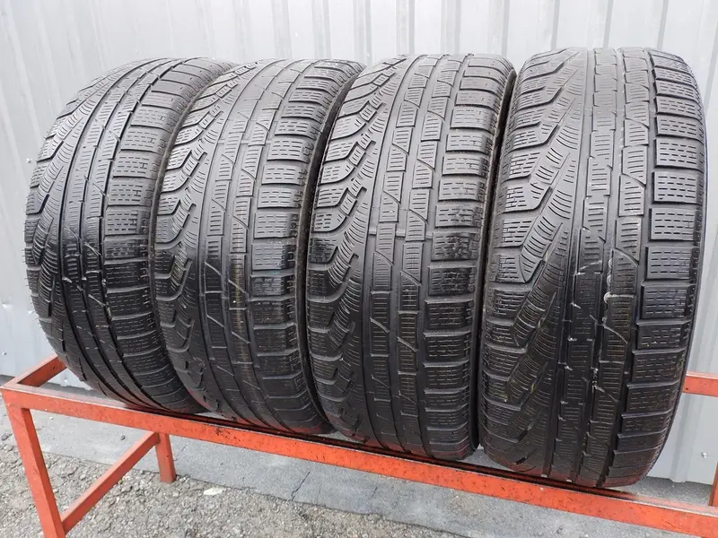 Комплект б/у шин 225/50 R17 Pirelli Winter 210 Sottozero 2, фото 1
