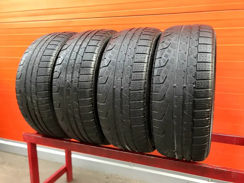 Комплект б/у шин 225/50 R17 Pirelli Winter 210 Sottozero 2 RunFlat