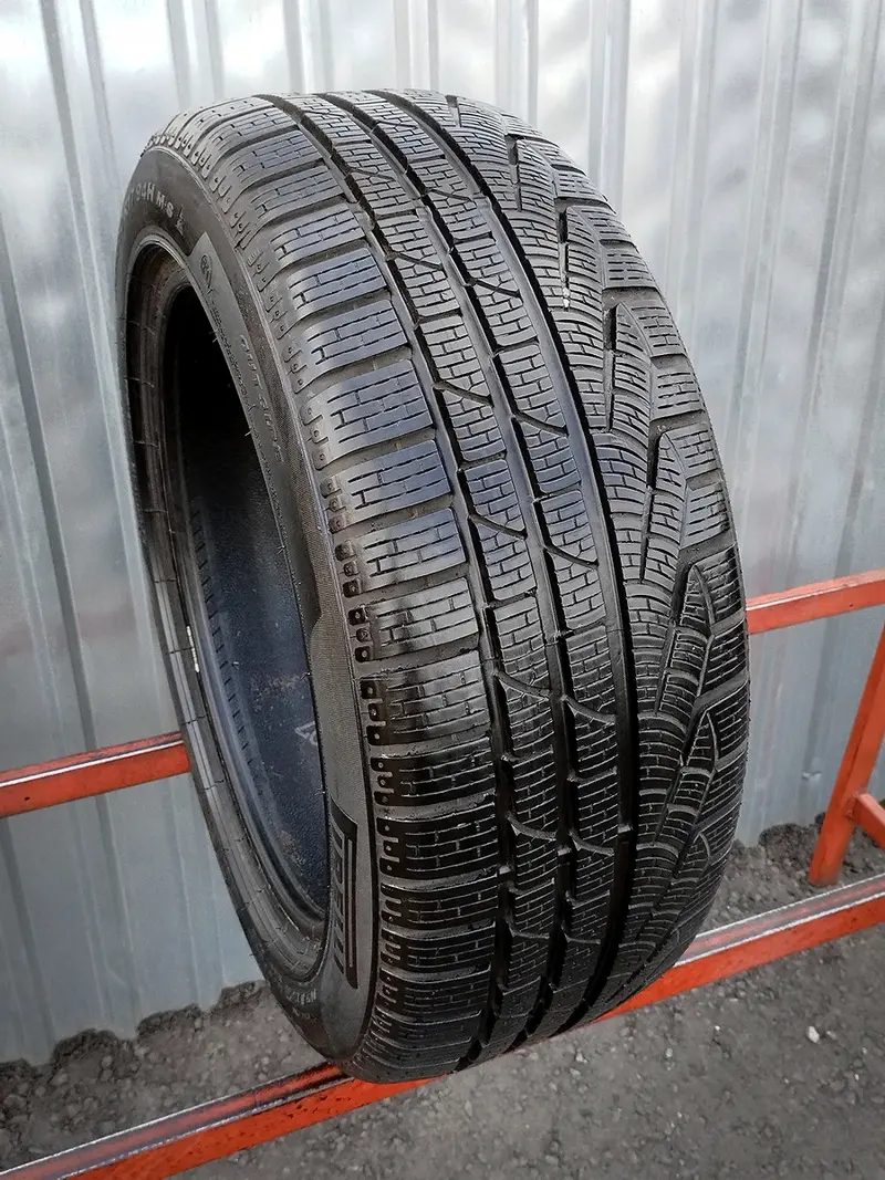 Б/у шина 225/50 R17 Pirelli Winter 210 Sottozero 2 RunFlat