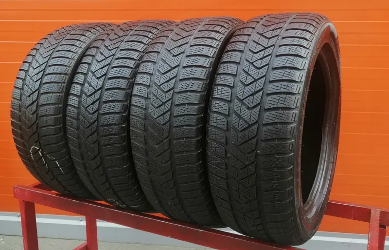Комплект б/у шин 225/50 R17 Pirelli Winter Sottozero 3