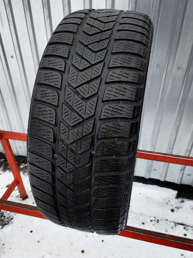 Б/у шина 225/50 R17 Pirelli Winter Sottozero 3