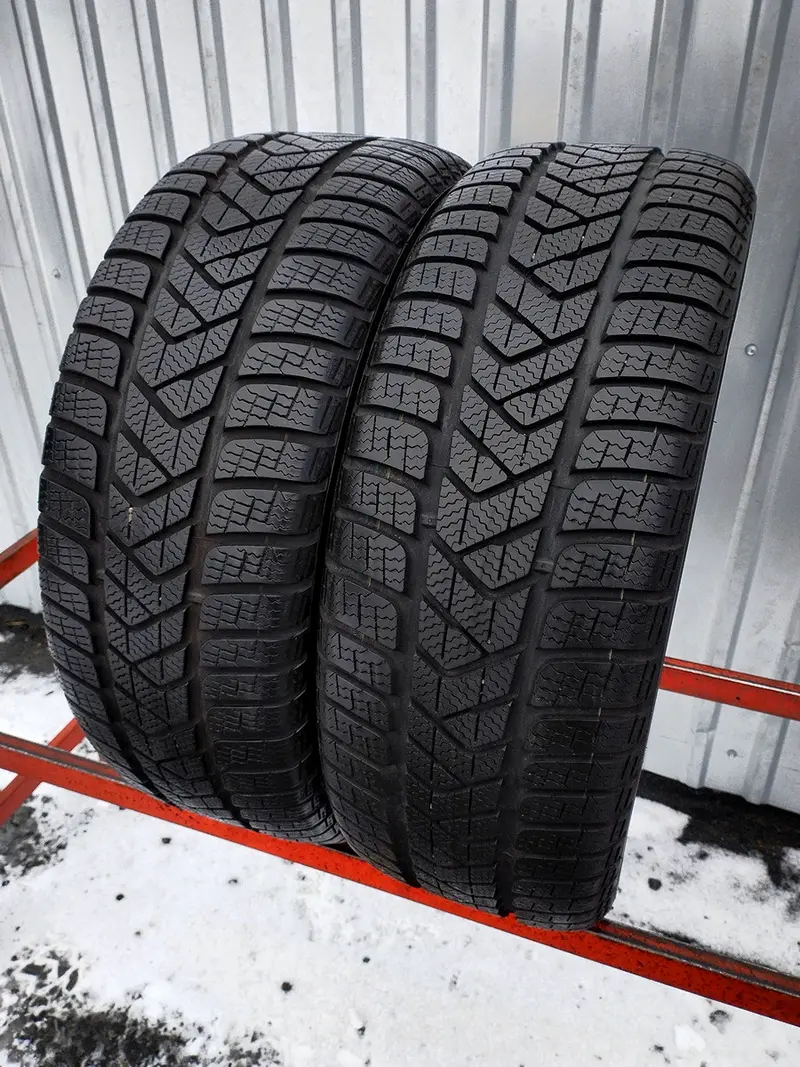 Пара б/у шин 225/50 R17 Pirelli Winter Sottozero 3