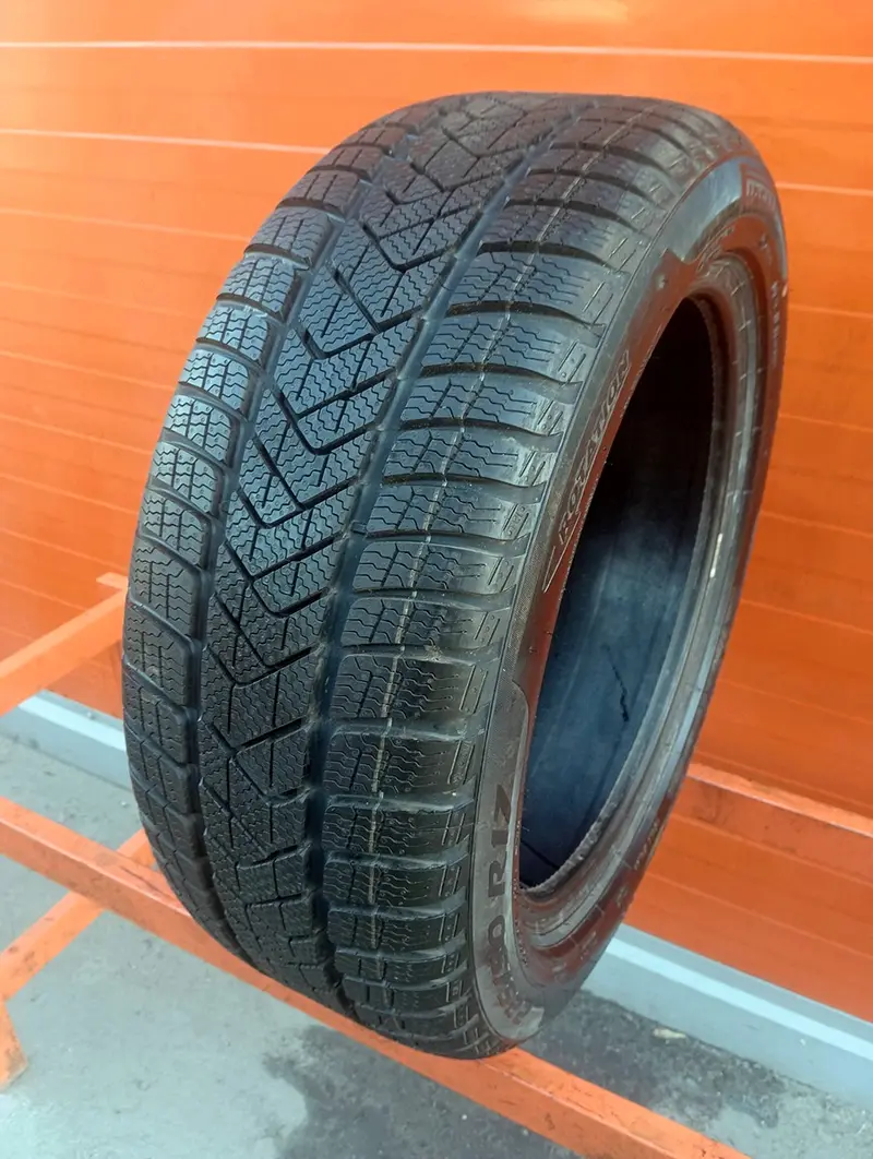 Б/у шина 225/50 R17 Pirelli Winter Sottozero 3 RunFlat