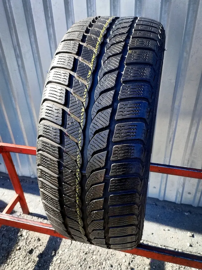 Б/у шина 225/50 R17 Uniroyal MS Plus 66