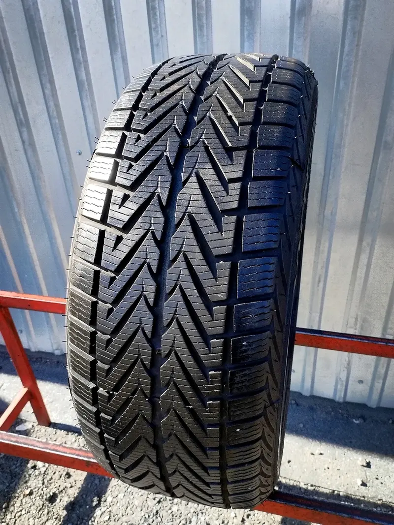 Б/у шина 225/50 R17 Vredestein Wintrac Xtreme