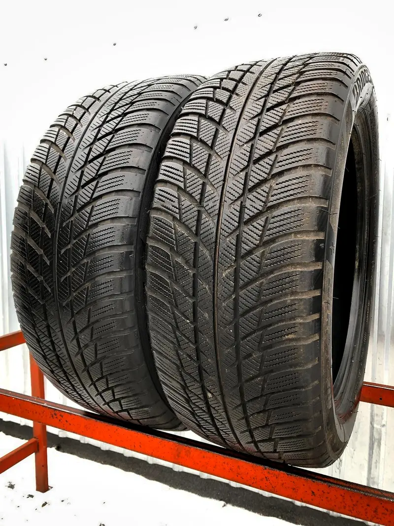Пара б/у шин 225/50 R18 Bridgestone Blizzak LM-001 RunFlat