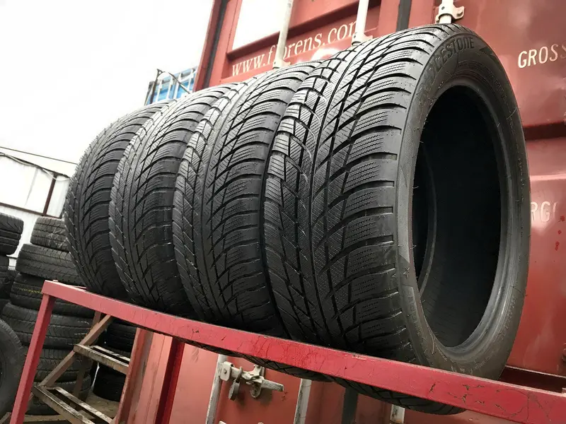 Комплект б/у шин 225/50 R18 Bridgestone Blizzak LM-001 RunFlat