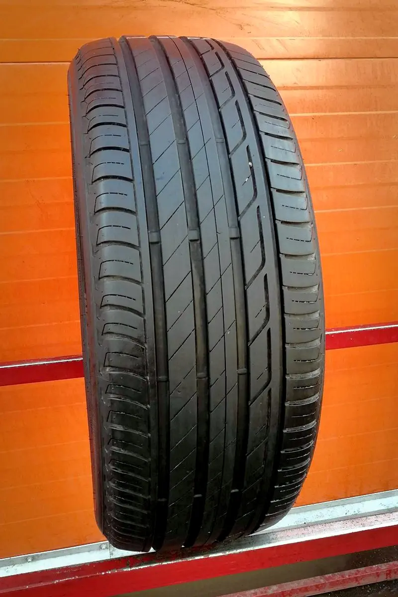 Б/у шина 225/50 R18 Bridgestone Turanza T001