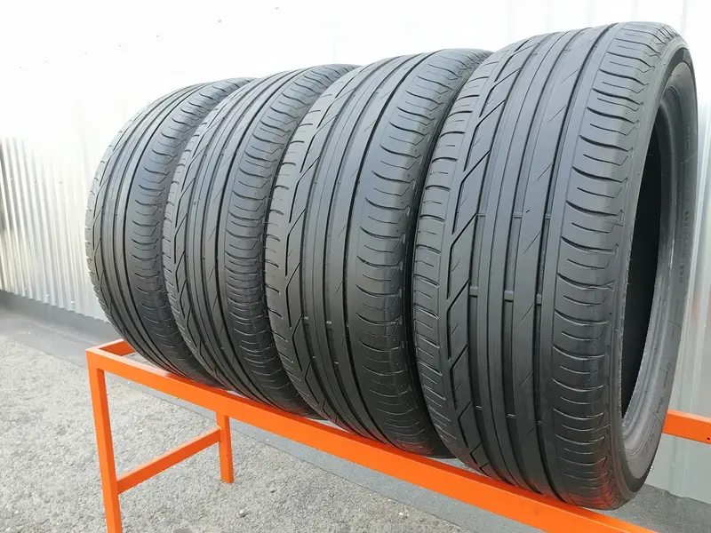 Комплект б/у шин 225/50 R18 Bridgestone Turanza T001