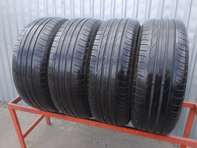 Комплект б/у шин 225/50 R18 Bridgestone Turanza T001 Run Flat