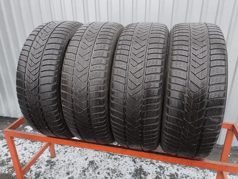Комплект б/у шин 225/50 R18 Pirelli Winter Sottozero 3
