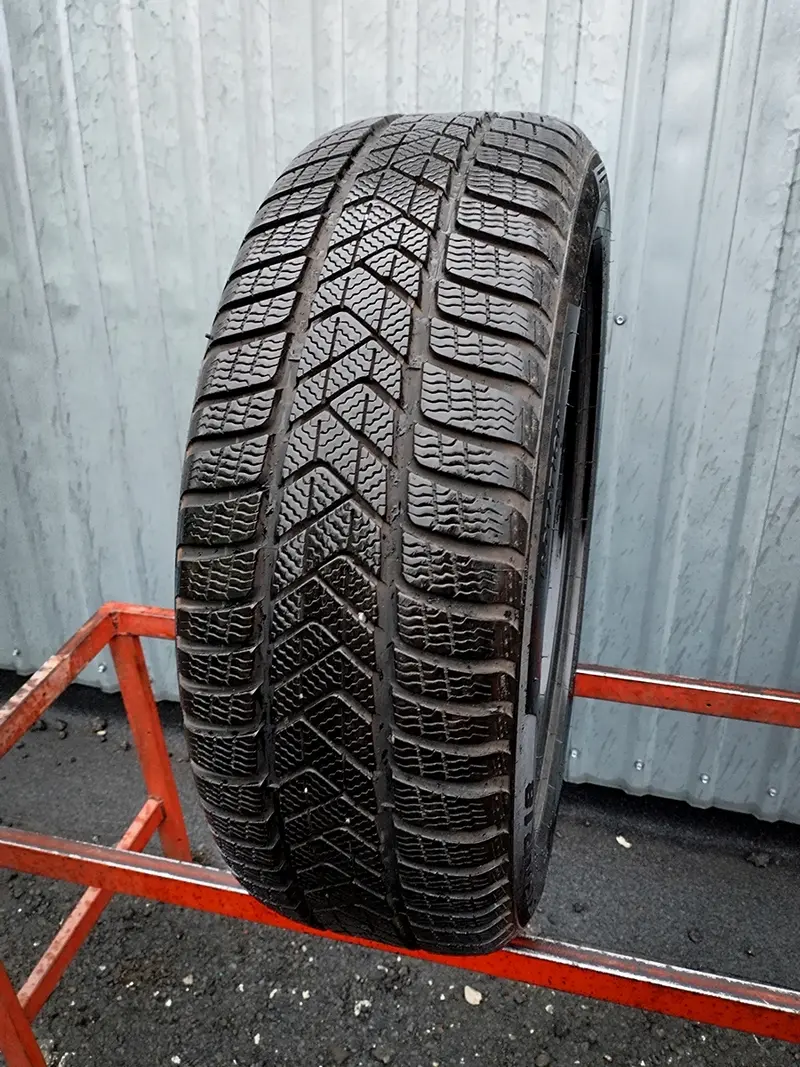 Б/у шина 225/50 R18 Pirelli Winter Sottozero 3 RunFlat
