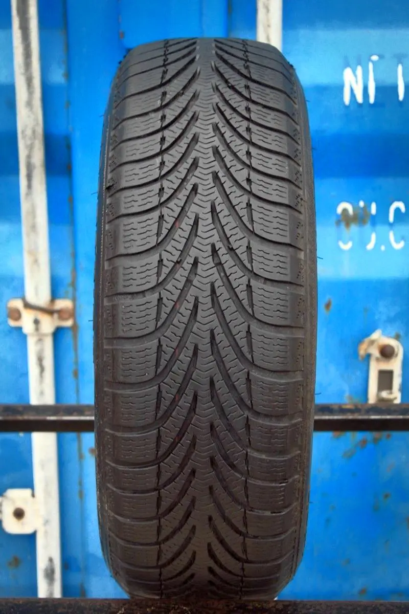 Б/у шина 225/55 R16 BFGoodrich G-Force Winter