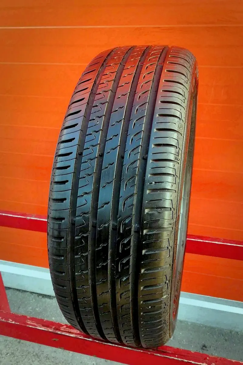 Б/у шина 225/55 R16 Barum Bravuris 5HM