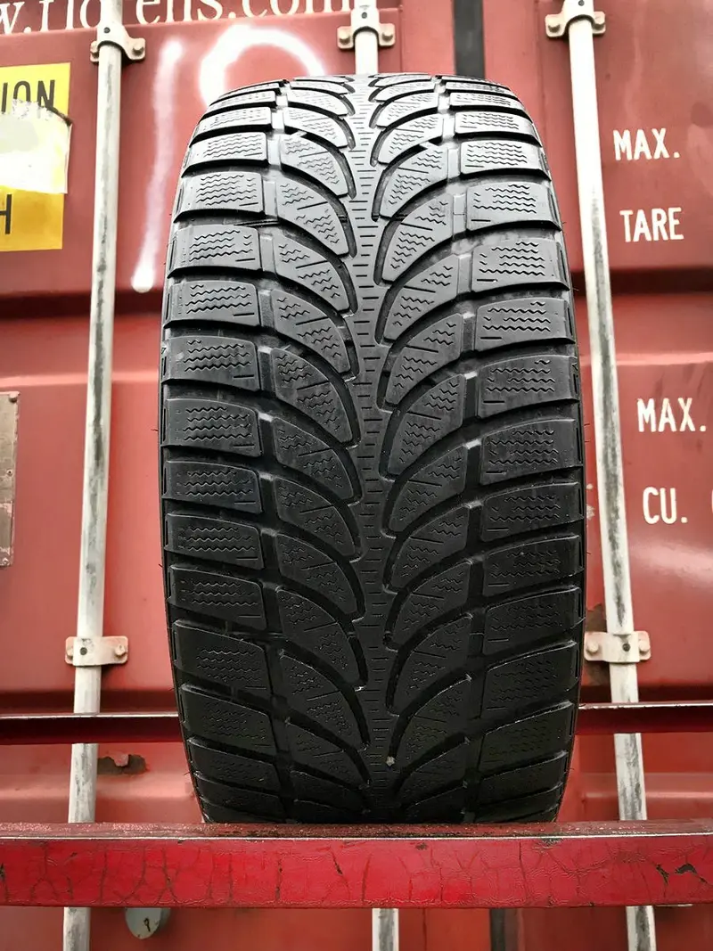 Б/у шина 225/55 R16 Bridgestone Blizzak LM32
