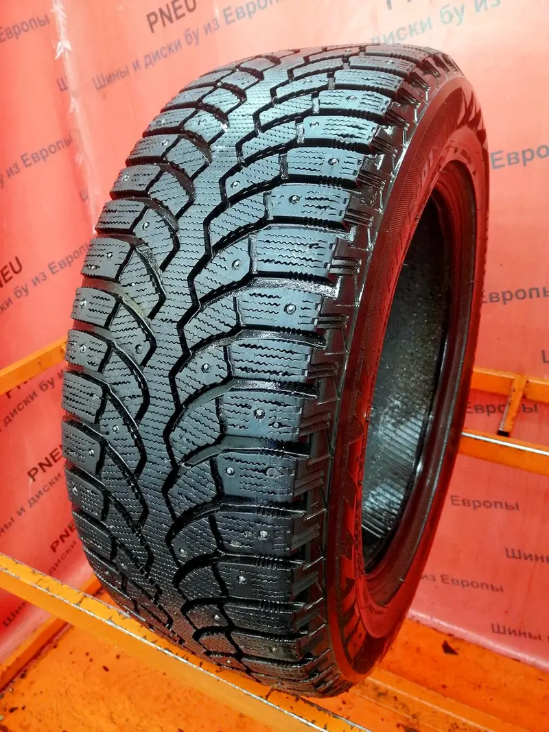 Б/у шина 225/55 R16 Bridgestone Blizzak Spike-01, фото 1