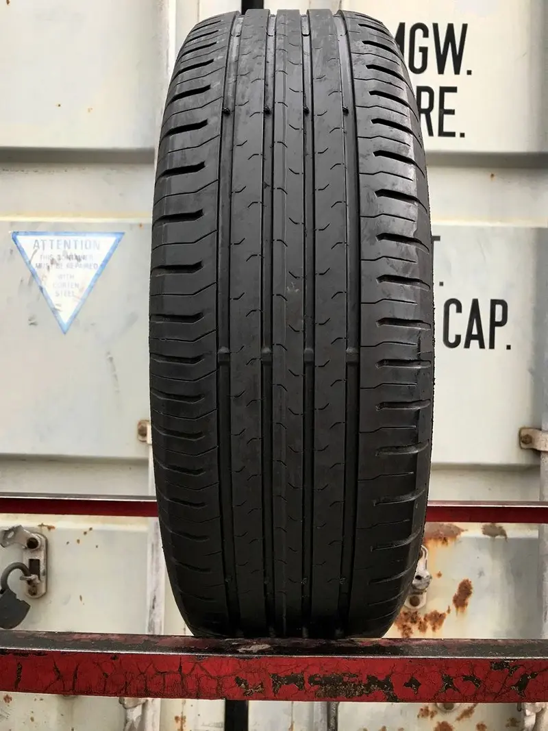 Б/у шина 225/55 R16 Continental ContiEcoContact 5 RunFlat