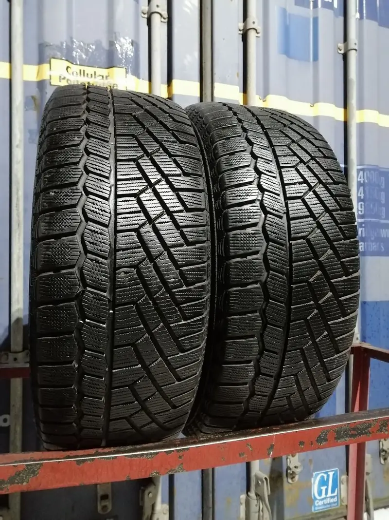 Пара б/у шин 225/55 R16 Continental ContiVikingContact 5