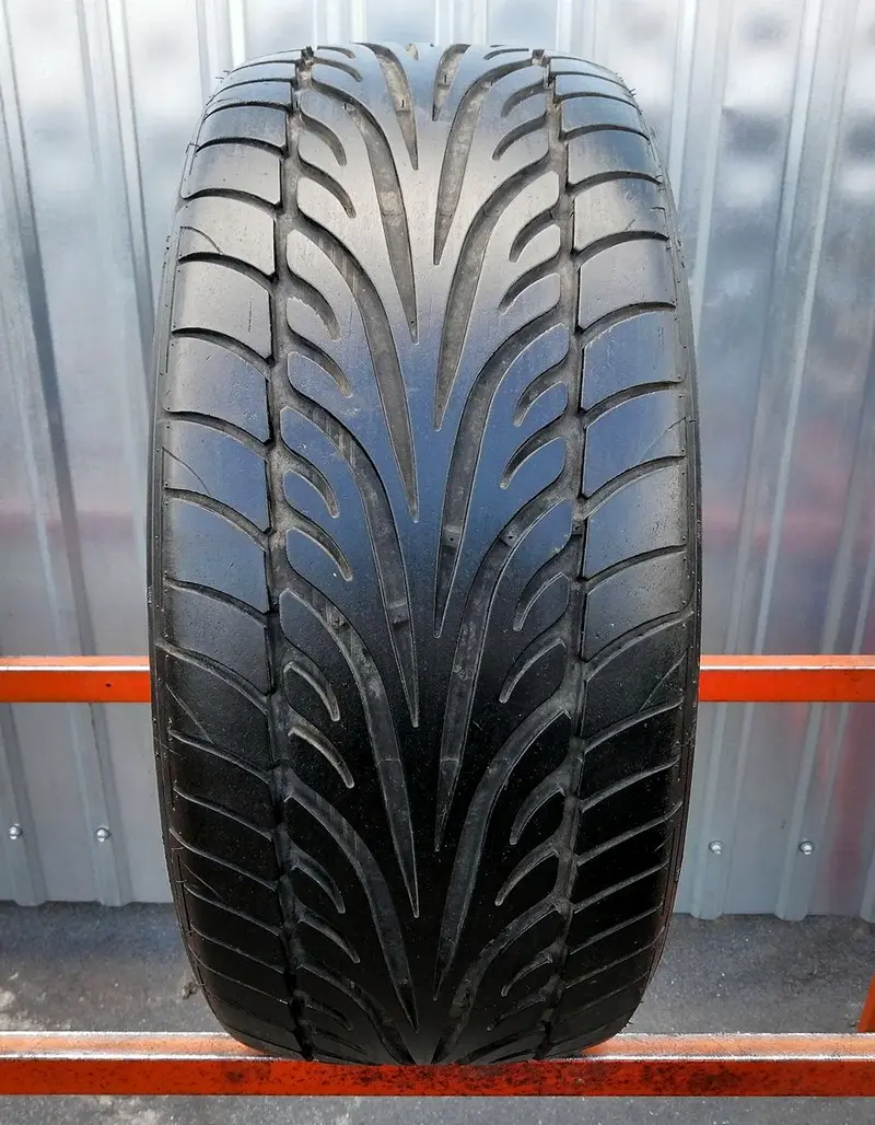Б/у шина 225/55 R16 Dunlop SP Sport 9000