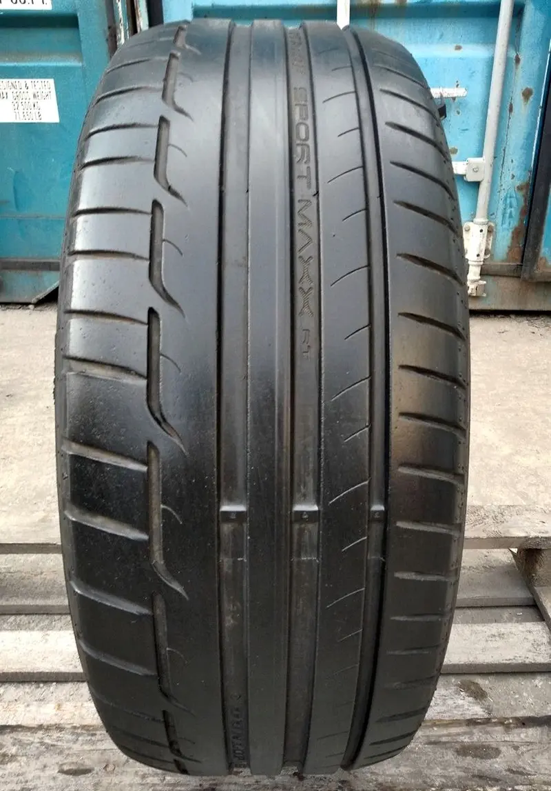 Б/у шина 225/55 R16 Dunlop SP Sport Maxx RT