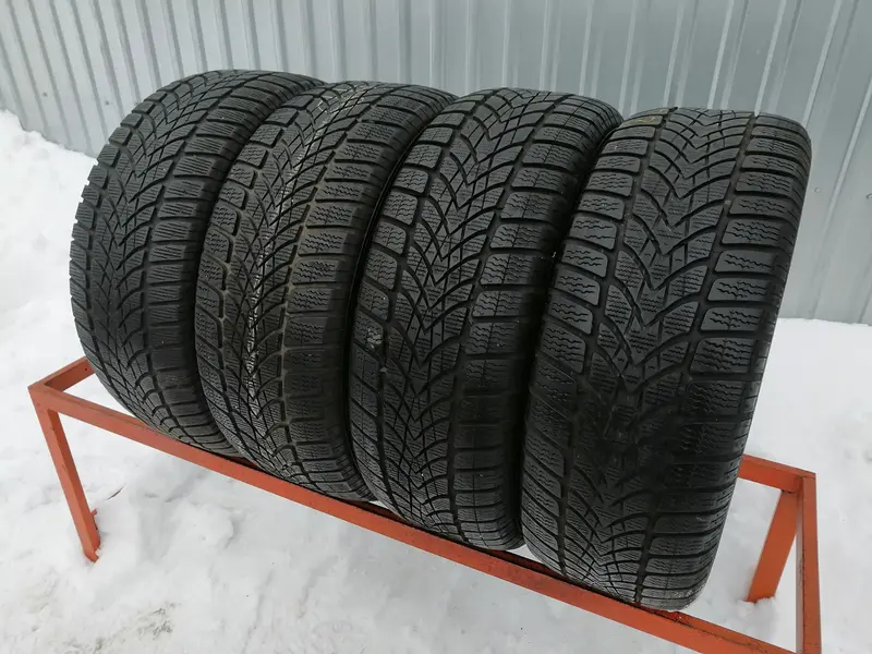 Комплект б/у шин 225/55 R16 Dunlop SP Winter Sport 4D