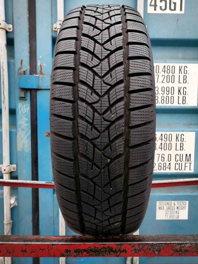 Б/у шина 225/55 R16 Dunlop SP Winter Sport 4D, фото 1