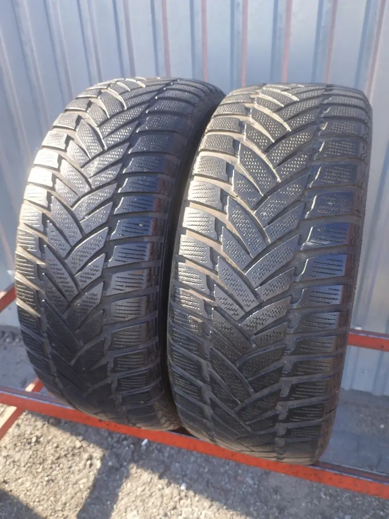 Пара б/у шин 225/55 R16 Dunlop SP Winter Sport M3