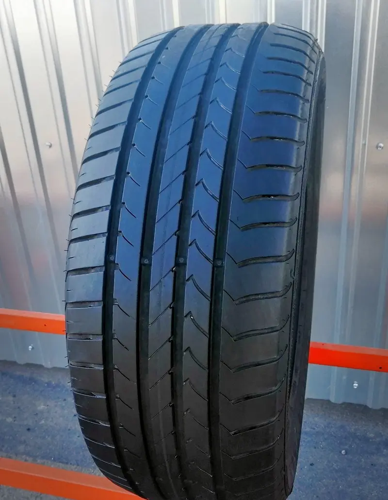 Б/у шина 225/55 R16 Goodyear EfficientGrip, фото 1