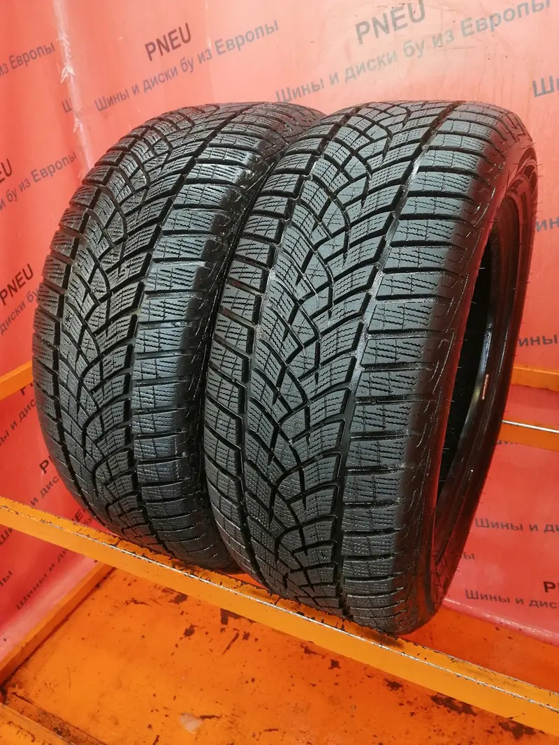 Пара б/у шин 225/55 R16 Goodyear Ultra Grip Performance +