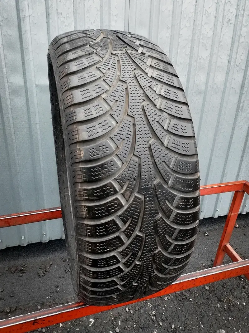Б/у шина 225/55 R16 Imperial Snowdragon