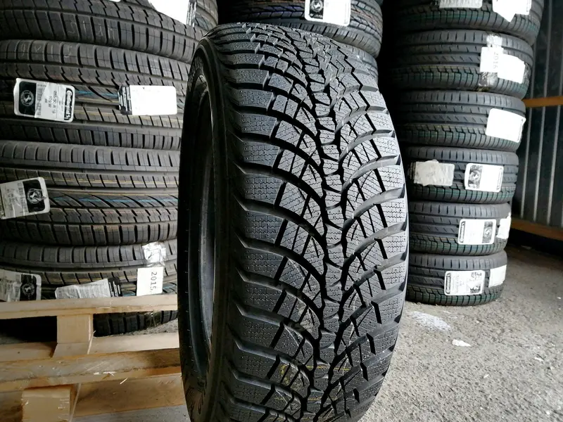 Новая шина 225/55 R16 Kumho Winter Craft WP71, фото 1