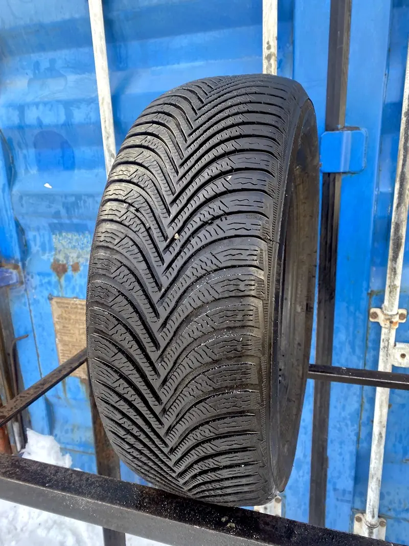Б/у шина 225/55 R16 Michelin Alpin 5