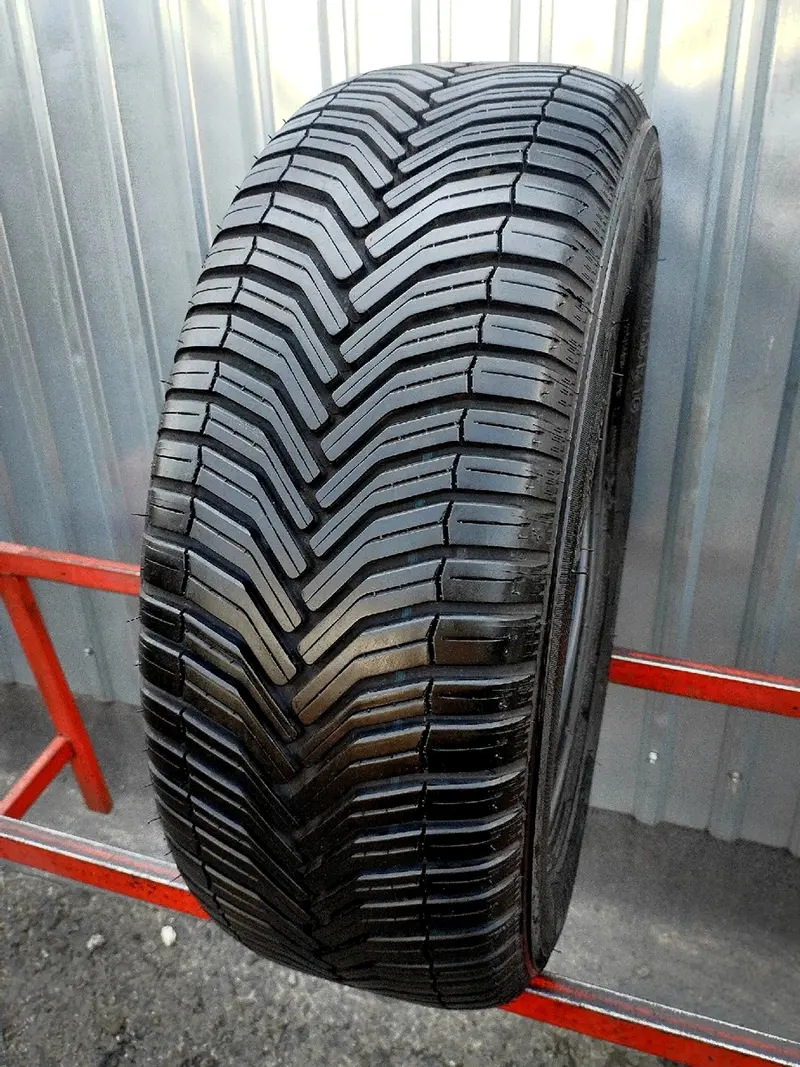 Б/у шина 225/55 R16 Michelin CrossClimate