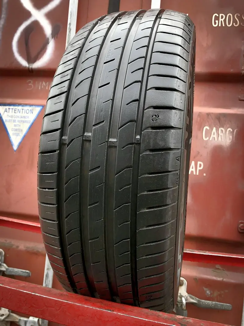 Б/у шина 225/55 R16 Nexen Nexen N'Fera Primus SU1 Plus