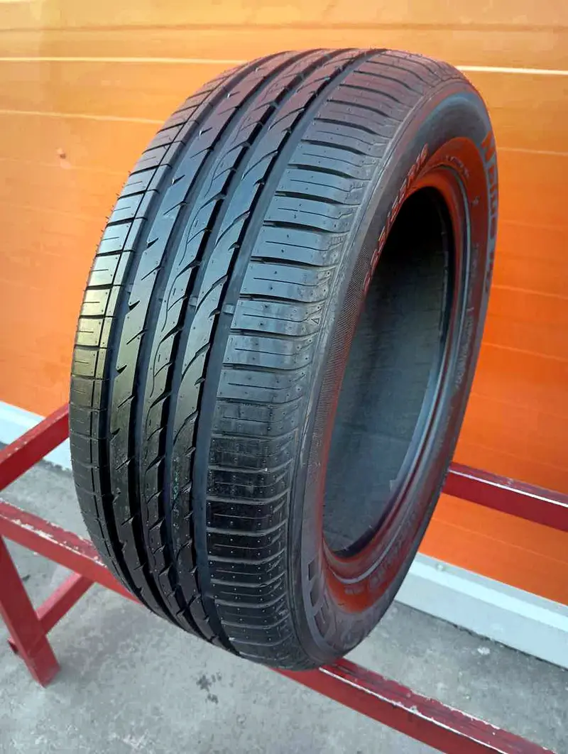 Б/у шина 225/55 R16 Nexen nBlue HD