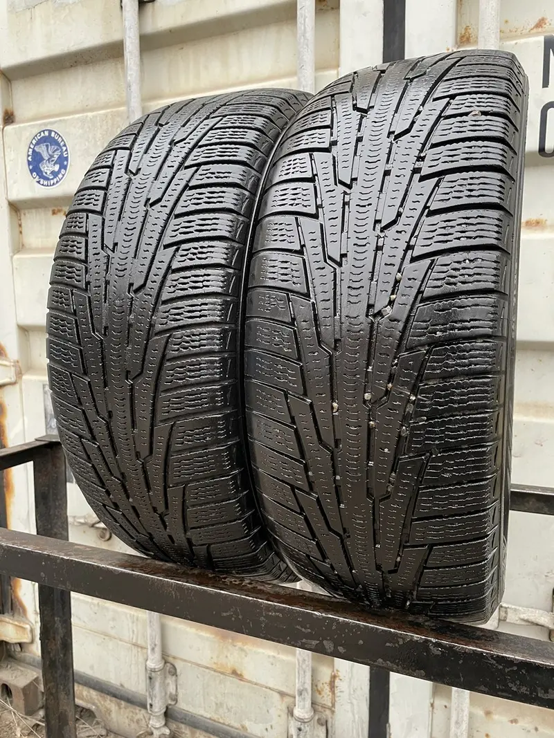 Пара б/у шин 225/55 R16 Nokian Hakkapeliitta R