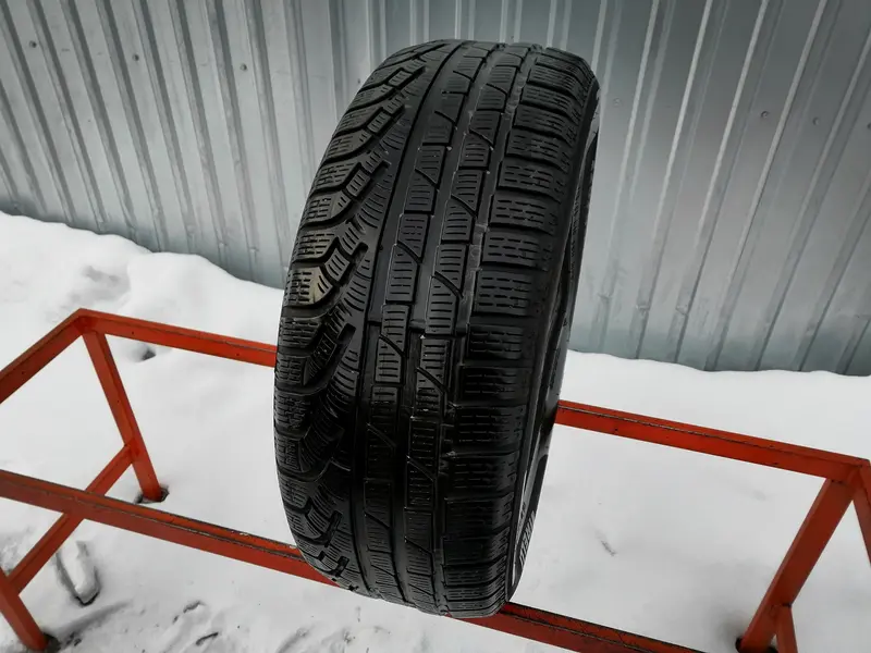 Б/у шина 225/55 R16 Pirelli Winter 210 Sottozero 2, фото 1