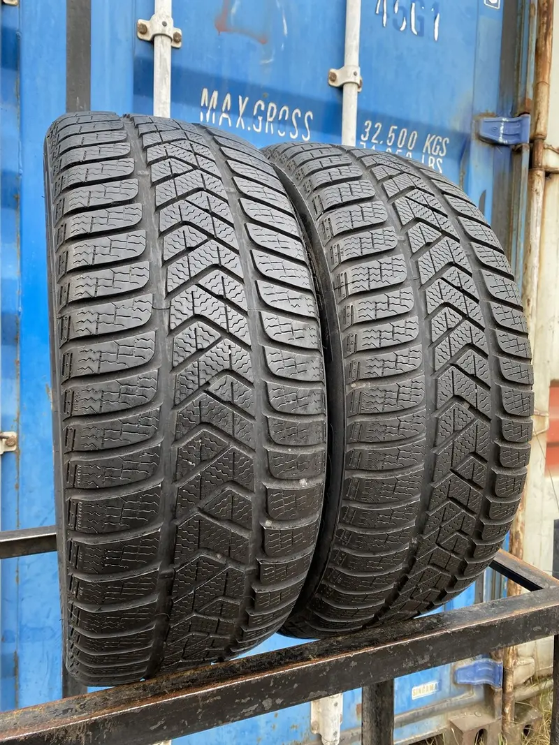 Пара б/у шин 225/55 R16 Pirelli Winter Sottozero 3