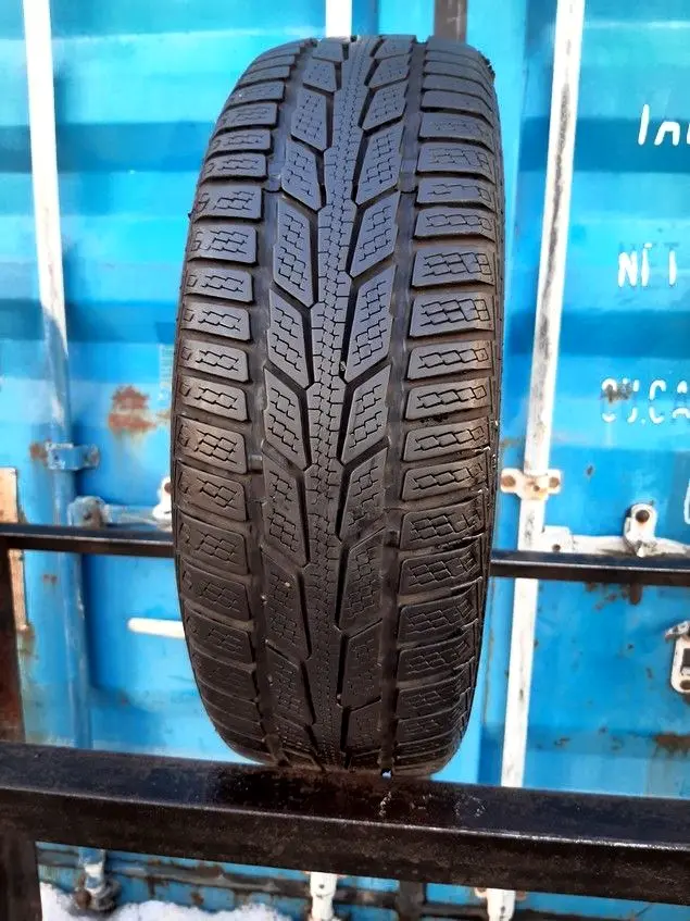 Б/у шина 225/55 R16 Semperit Speed-Grip
